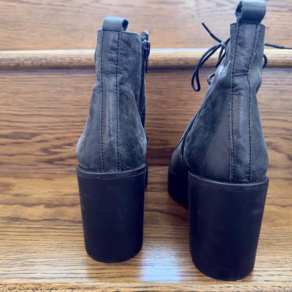 Topshop Platform Biker Boot in Black Leather 39 NWOT - Picture 6 of 9